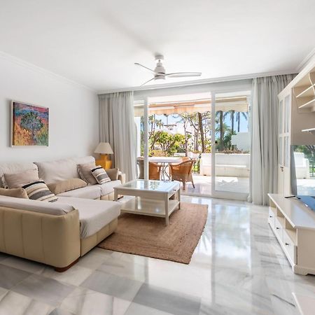 Alcazaba Beach Apartment Estepona Exteriör bild
